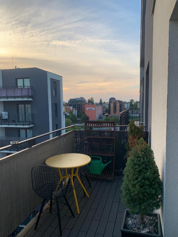 Appartamento Two-Levels Penthouse With A Garden In The City Center Łódź Esterno foto