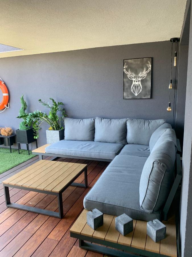 Appartamento Two-Levels Penthouse With A Garden In The City Center Łódź Esterno foto