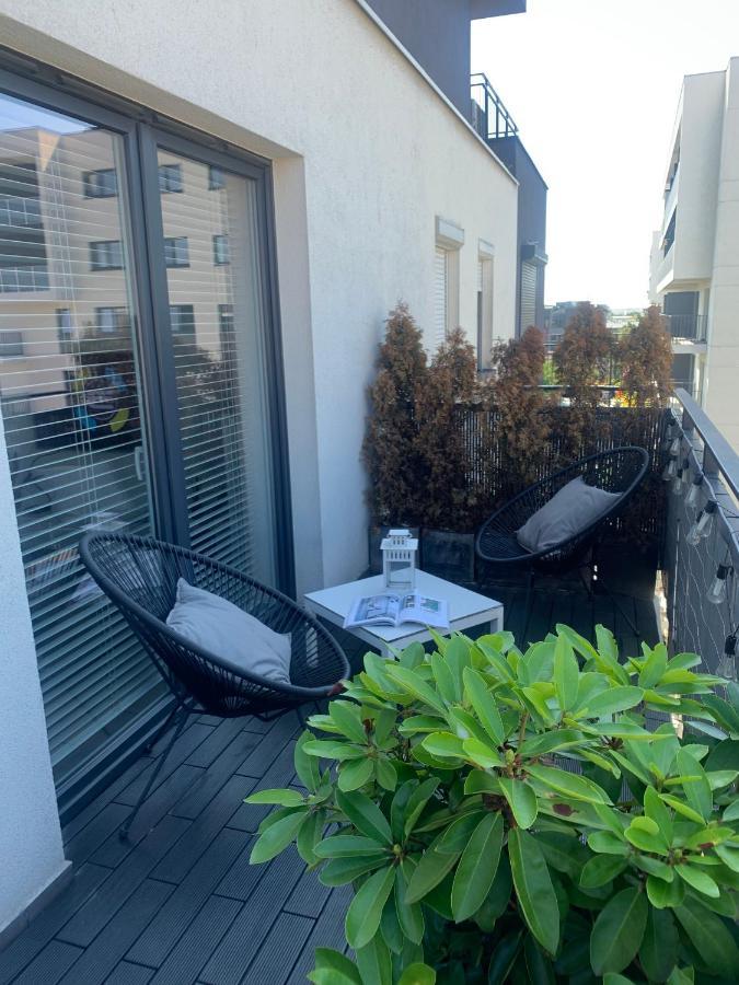 Appartamento Two-Levels Penthouse With A Garden In The City Center Łódź Esterno foto